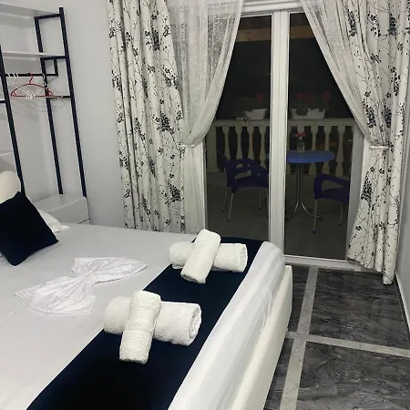 Sinani * Σαράντα