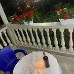 Sinani * Saranda