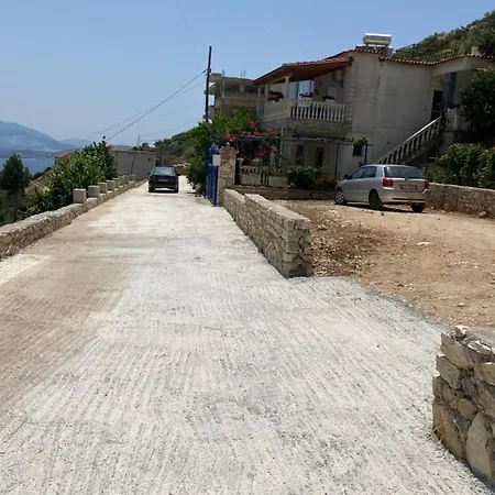 Sinani Apartamento *